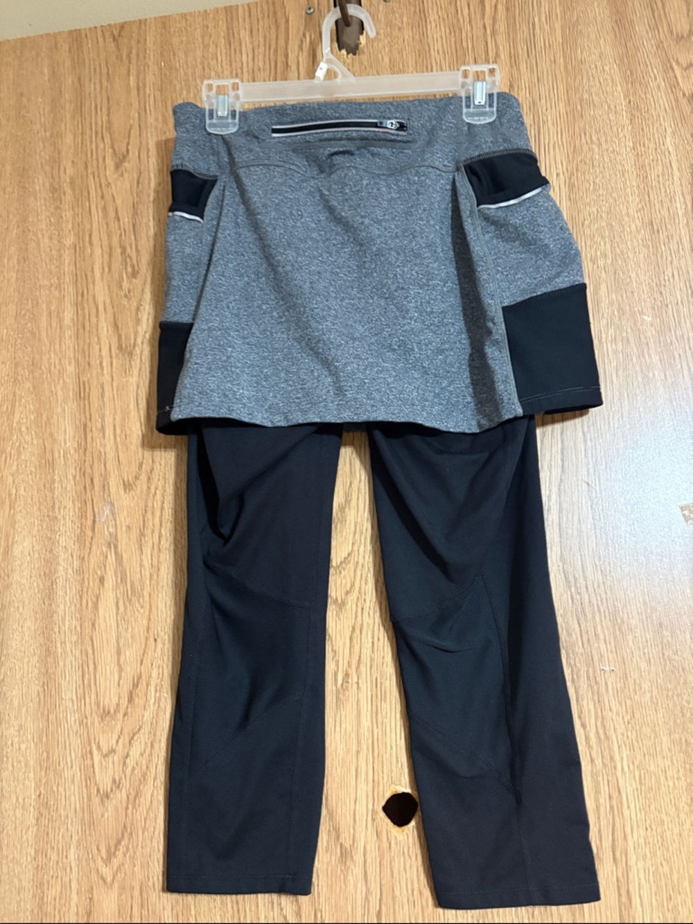 Athleta Gray Skort with Black Legging Panels - Picture 6 of 8